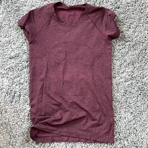Lululemon women’s short sleeve swiftly 6
